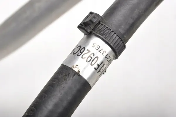 Öl-Einfüllstutzen McLaren 650S OEM 11F1601SP.02 image 6