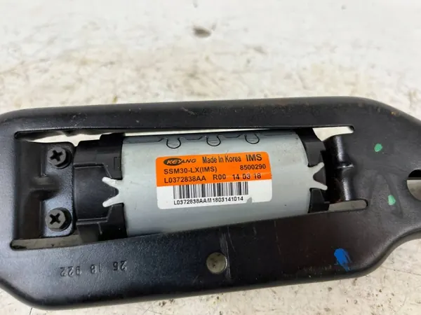 Motor de asiento Maserati Ghibli OEM L0372838AA image 7