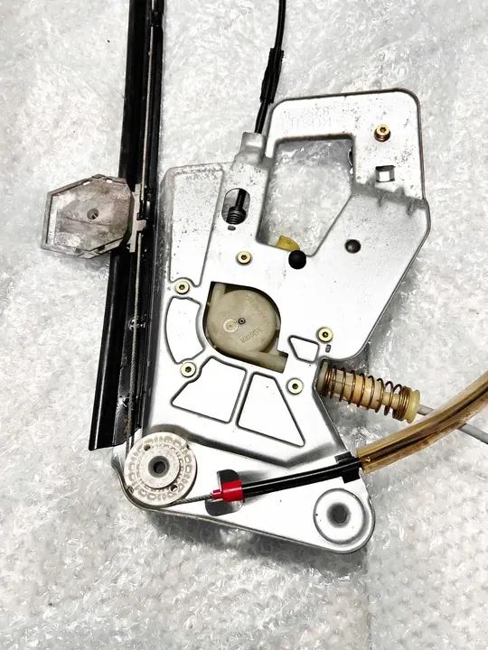 Regulador de janela esquerdo dianteiro BMW E39 OEM 67628360511 image 9