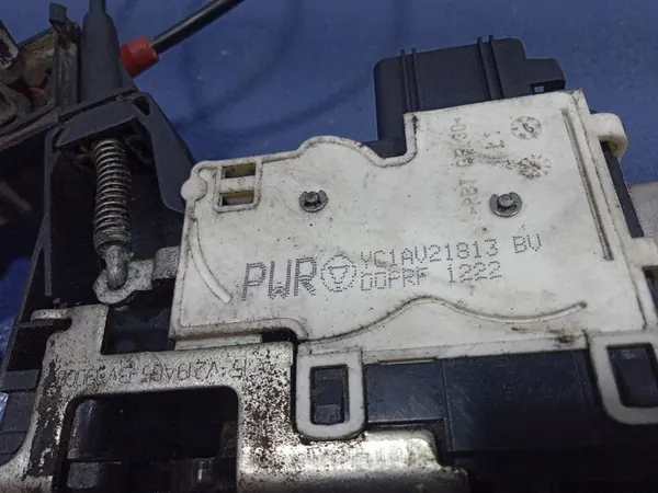 Ford OE Dörrlås Främre Vänster YC1A-V21813-BV image 5