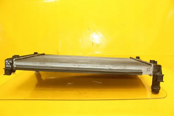 Radiador de Agua Audi A6 C6 4.2 B Automático OEM 4F0121251AH image 3