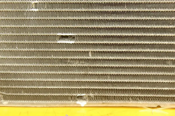 Radiador de Agua Audi A6 C6 4.2 B Automático OEM 4F0121251AH image 8