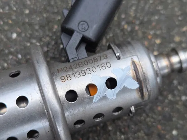 Injecteur AdBlue CITROEN PEUGEOT TOYOTA OPEL image 7