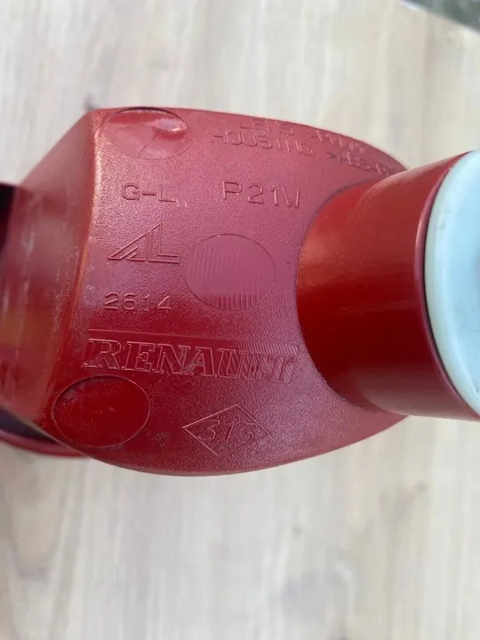 Lanterna de neblina traseira direita Clio III Lift 8200776054 image 5