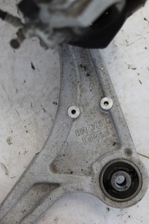 Rotule d'amortisseur avant gauche Ford Mondeo MK V image 4