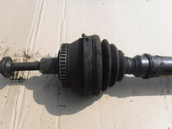 Höger Framhjulaxel VW Audi Skoda 8D0407272AJ image 2