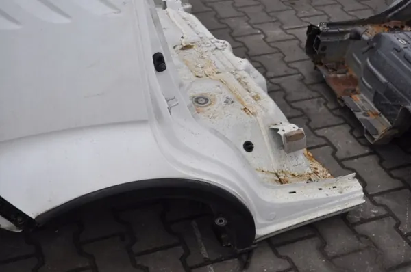 Suzuki OE 415895 Taka lokasuoja neljännespaneeli image 10