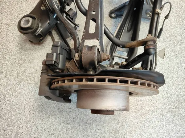 OEM 6857983 Hinterachsschwinge für BMW X3/X4 image 10