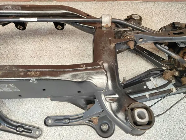 OEM 6857983 Hinterachsschwinge für BMW X3/X4 image 4