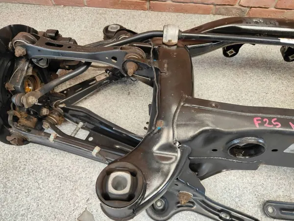 OEM 6857983 Hinterachsschwinge für BMW X3/X4 image 6