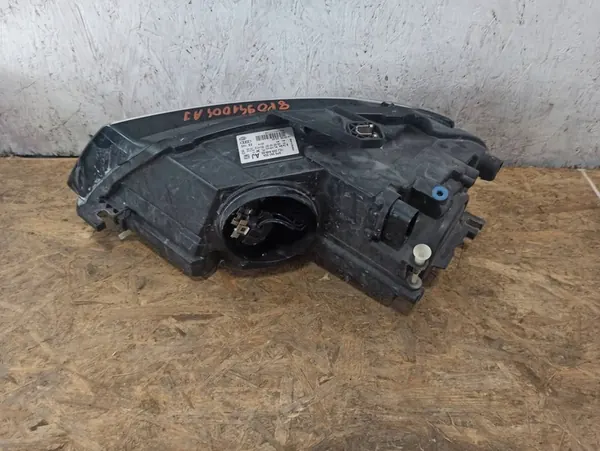 AUDI A3 8P LIFT 08-13 FARO DERECHO 8P0941004AJ image 2