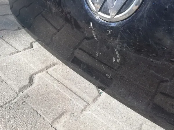 VW POLO 6R Takaluukku 2009-2014 OEM 6R6827025C image 2