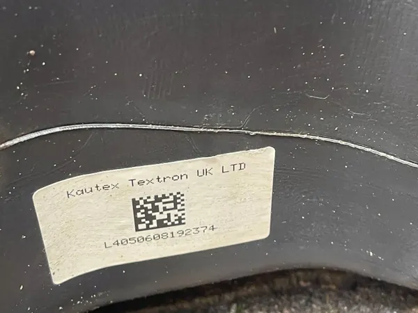 Land Rover AdBlue-säiliö OEM FPLA-5J228-AG Käytetty image 3
