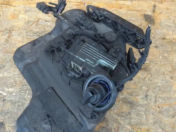 Tanque Bomba AdBlue VW Sharan Seat Alhambra 2.0 TDI OEM 7N0131877C image 2