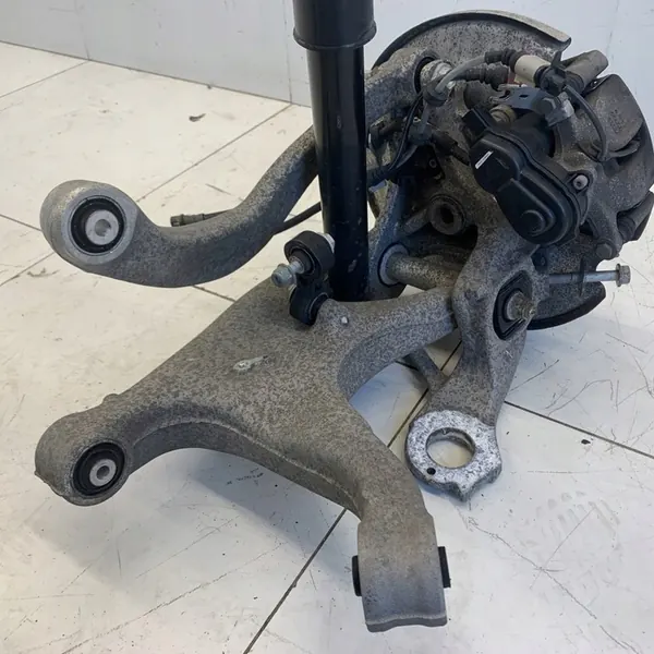 Mozzo di sterzo posteriore sinistro Audi A6 C7 4G LIFT 2017 OEM image 8