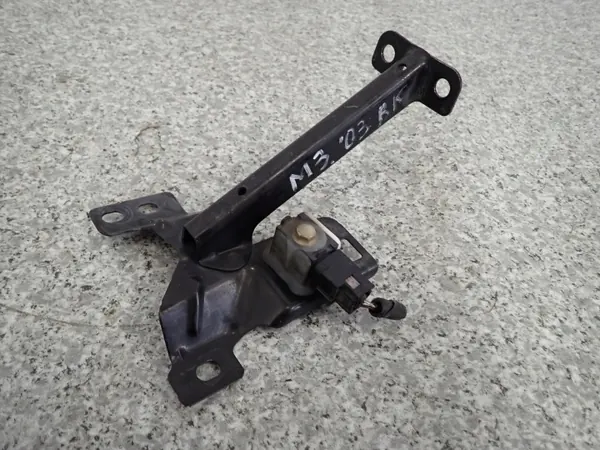 Moottorikannen Lukkotuki Mazda 3 BK OEM 03-07 image 3