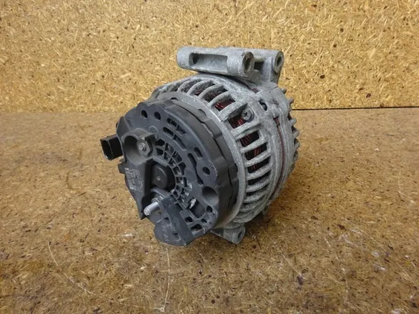 AUDI A4 B8 08-14 A5 8T 07-16 Vaihtovirtageneraattori 140A 06H903016L image 2