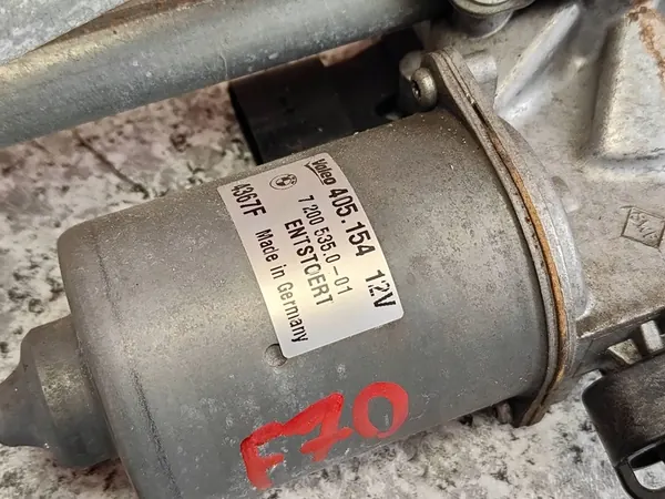 Pyyhkijämekanismi moottorilla eteen BMW X5 E70 OEM 7200535 image 2