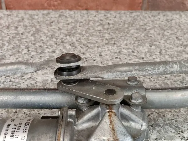 Pyyhkijämekanismi moottorilla eteen BMW X5 E70 OEM 7200535 image 4