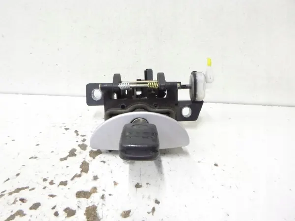 Heckklappengriff Mercedes W168 OEM A1687400193 image 2