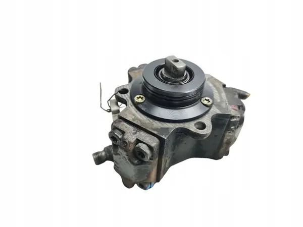 Brandstofpomp Mercedes E S210 W210 2.2 CDI A6110700901 image 3