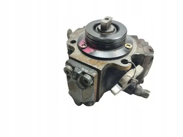 Brandstofpomp Mercedes E S210 W210 2.2 CDI A6110700901 image 5