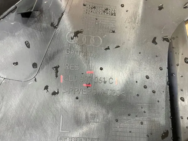 Audi Q7 I 1 Lift 4L 09-15 Etuvasen Puskuri Kulma image 9