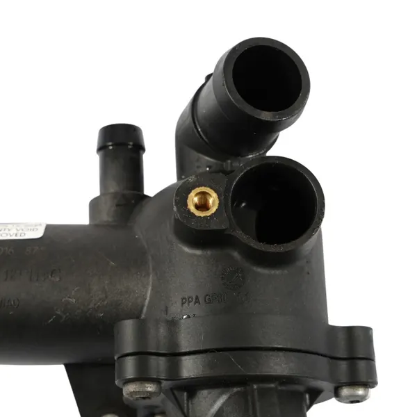 Caja del Termostato Audi RS3 8V OEM 07K121111C image 3