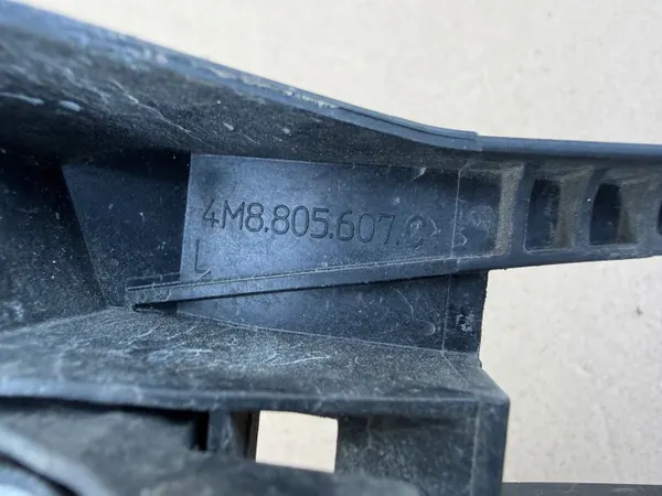 Support Phare Gauche Audi Q8 SQ8 RSQ8 OEM 4M8805607C image 5