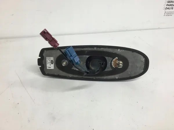 GPS-antenni (evä) OEM XUI500124PNP Range Rover Sportille image 3