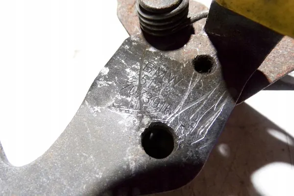 BMW 3 (E90) Säkerhetsfäste 51237073916 image 3