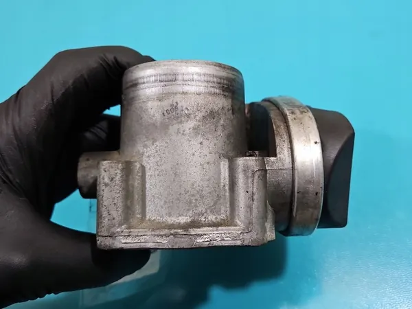 Corpo de borboleta VW Touran I 1.6 FSI image 6