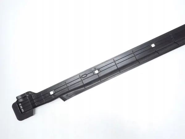 OEM 1EA825201A Escudo Inferior Lado Esquerdo Audi Q4 image 5