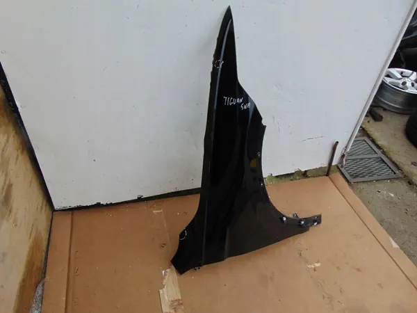 VW TIGUAN II 2 LIFT HÖGER FRAMSKÄRM 5NA821106E image 4