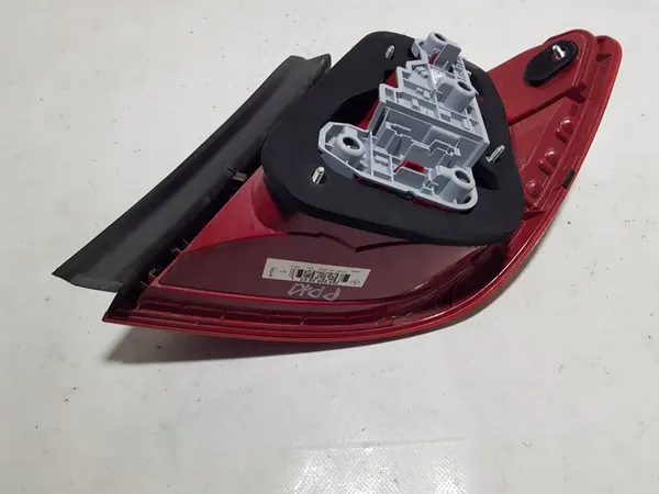 Linker Achter LED Lamp Mercedes W204 Kombi A2049069502 image 5