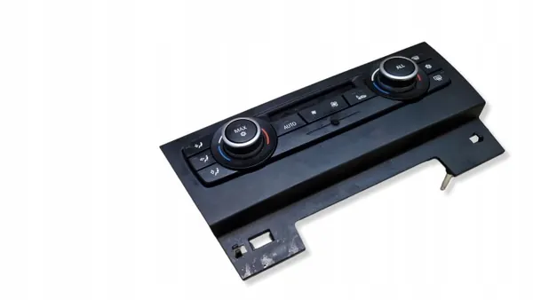 BMW X1 E84 AC Ventilationskontrollpanel OEM 9263303 image 3