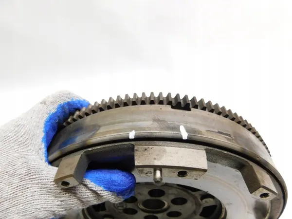 Kaksoismassaväkäri - Fiat 500L 500X Tipo II Renegade image 4