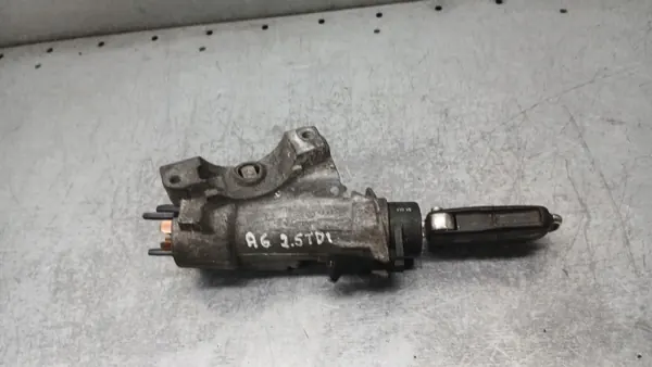 Gebruikt onderdeel VW Passat B5 FL 1.9TDI 00-05R Station OEM 4B0905851C image 2