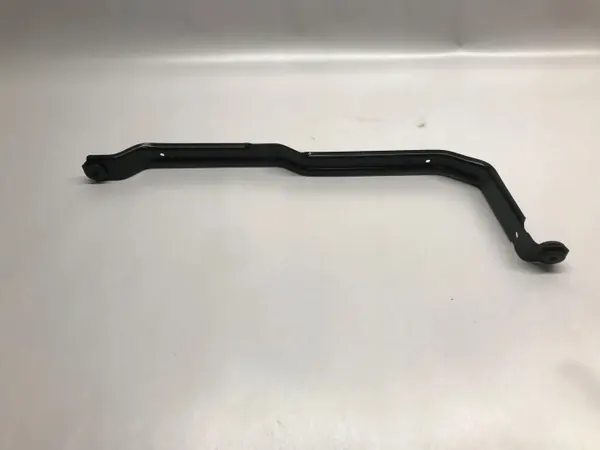 BMW Polttoainesäiliön Kiinnike OEM 7426684 - Käytetty image 2