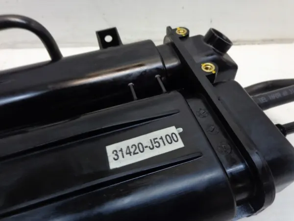 Kia Stinger GT 3.3 V6 koolstoffilter OEM 31420-J5100 image 5