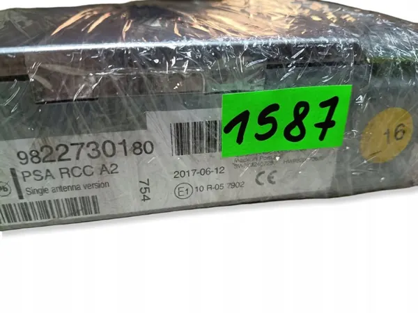 Rádio Peugeot OE OEM 9822730180 - Usado image 5