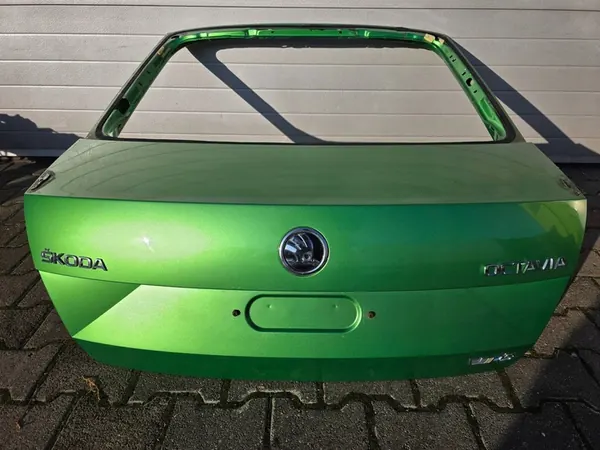 Takaluukku Skoda Octavia Mk3 (5E) 5E5827 image 2