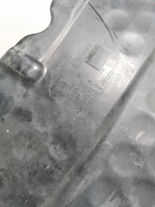 OEM 9677952180 Couvre-bas SEAT - Occasion image 10