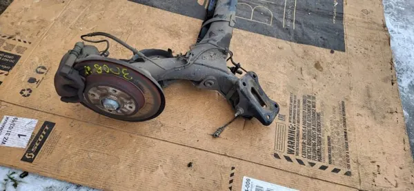 Poutre arrière OEM 131313 pour Peugeot 3008 I image 2