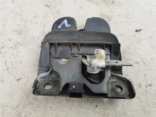 AUDI A2 A6 C5 A4 B6 Baklucka Lås 4B9827505H image 4