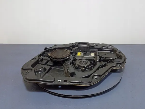 Regulador de janela traseira esquerda BMW 1 F40 1060026 image 3