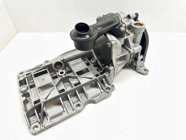 Bomba de óleo OEM 7810823 para BMW N47D20C 2.0D image 2