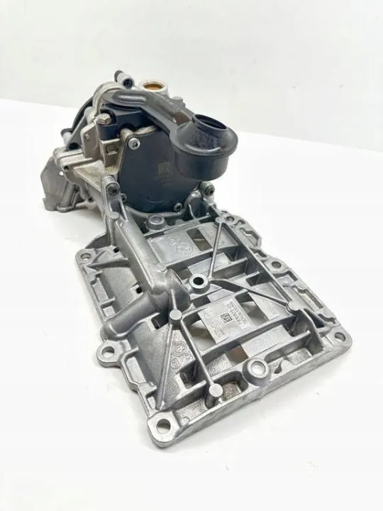Bomba de óleo OEM 7810823 para BMW N47D20C 2.0D image 5