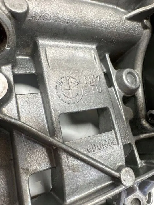 Bomba de óleo OEM 7810823 para BMW N47D20C 2.0D image 8