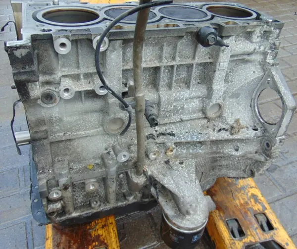 G4KA Motorblock med Veivaxel & Kolvar image 5